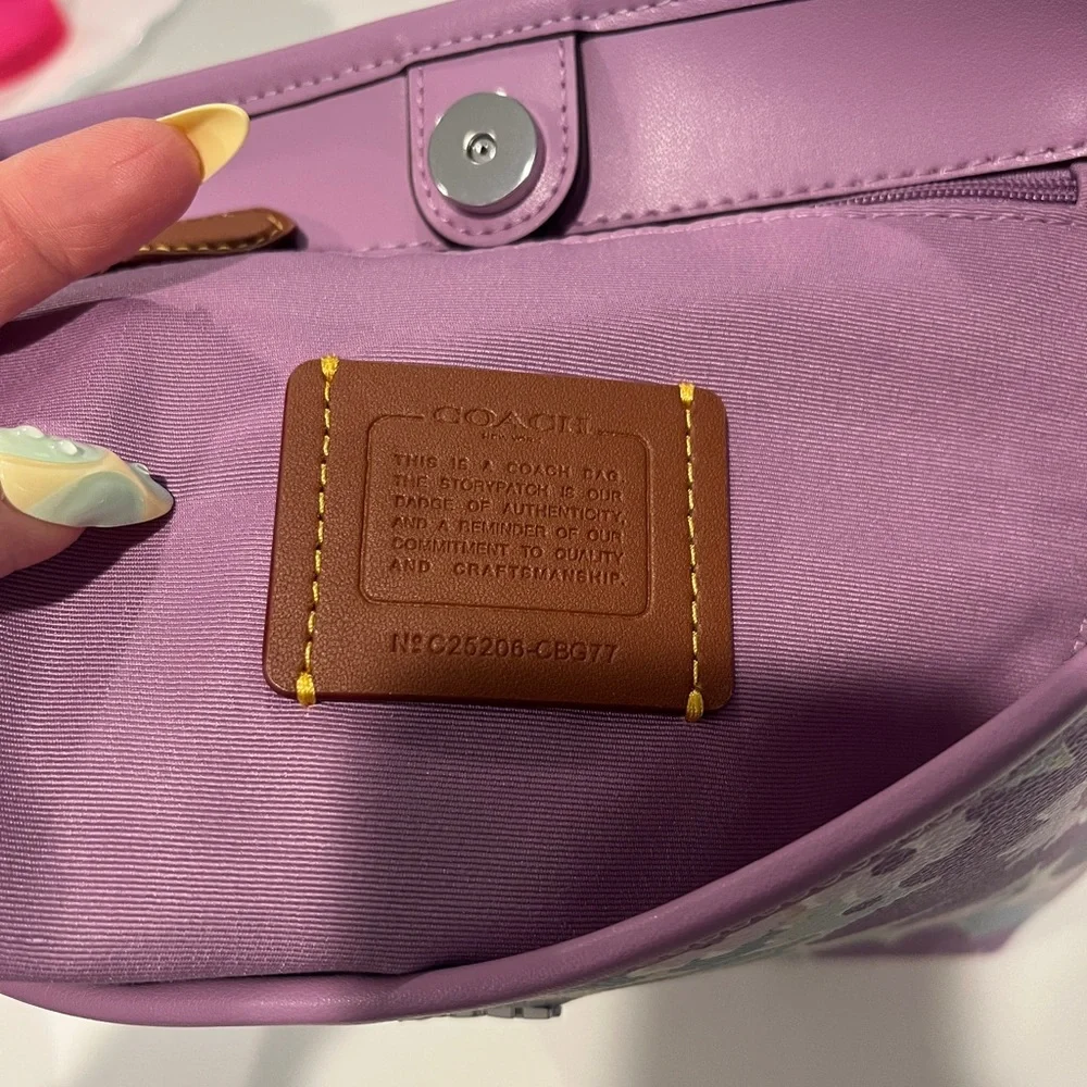 💜New! Coach! - Picture 10 of 16